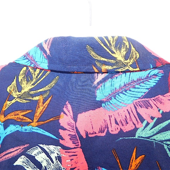 Club Room Men’s Tropical Hawaiian Button-Up Shirt Navy Multi – Size Large NWT - Picture 6 of 8